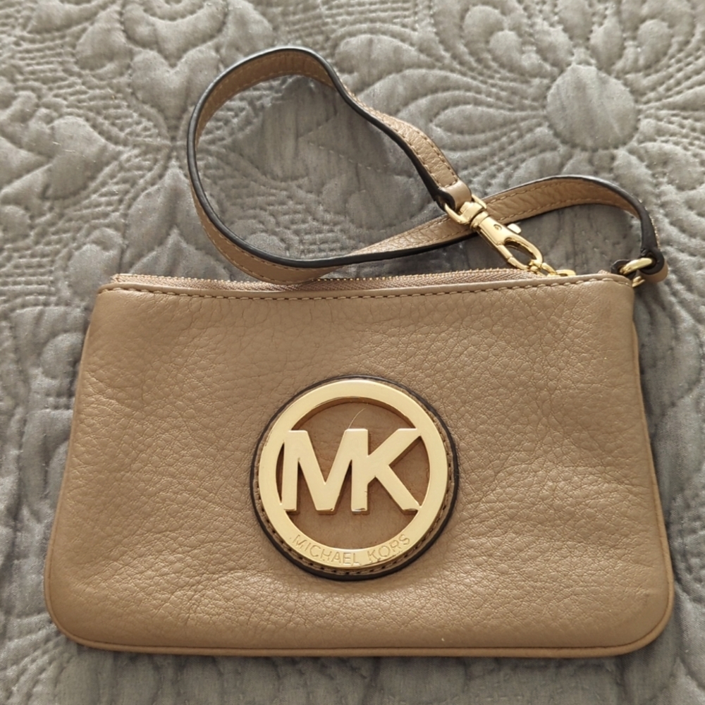 Michael Kors Leather Wristlet/ Clutch